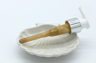 Органический укрепляющий и восстанавливающий шампунь Bint Al Hair «Дочь Благодетельницы» с маслом цветов дамасской розы